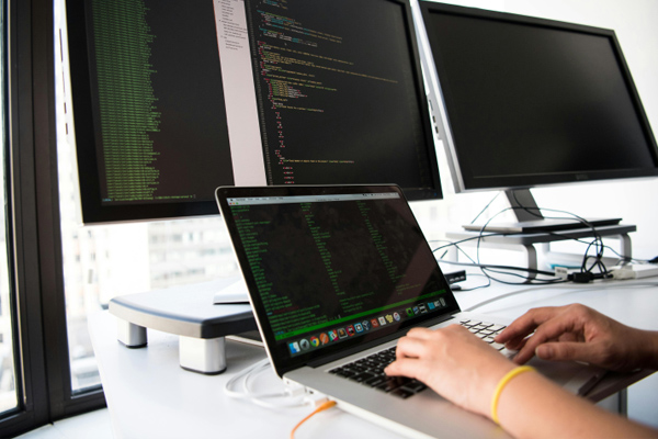 中國鐵建重工申請靜電噴涂裝置及方法等專利，提高靜電噴涂沉積效果的均勻性:靜電噴涂
